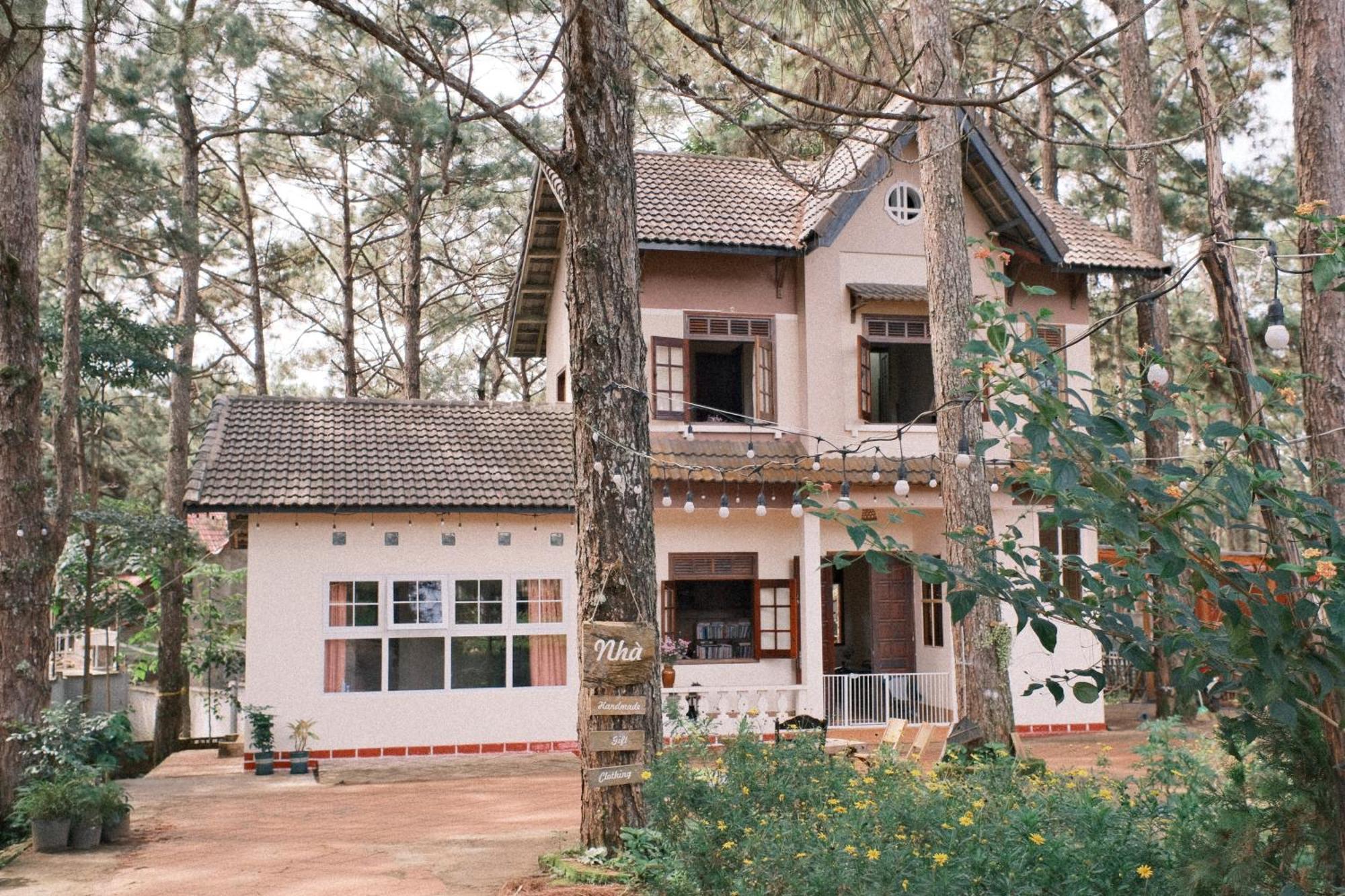 Tron Homestay Kon Von Kla Exterior foto